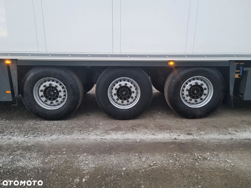 Schmitz Cargobull SCB*S3B - 3