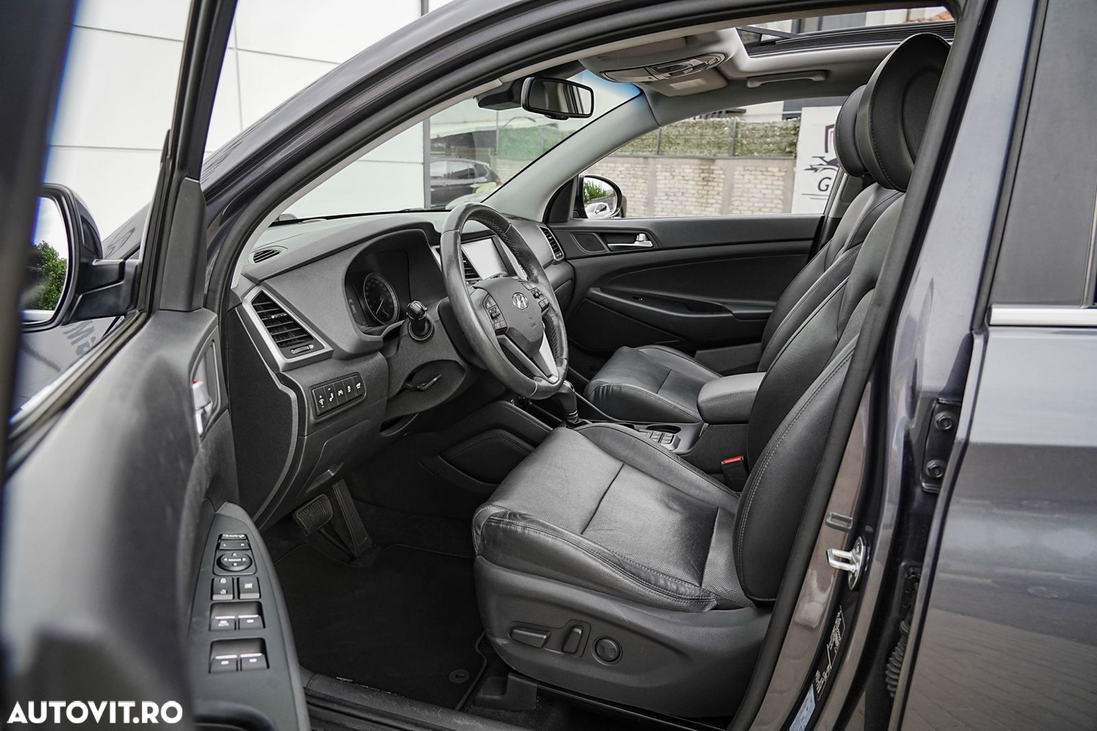 Hyundai Tucson blue 1.7 CRDi 2WD DCT Premium - 11