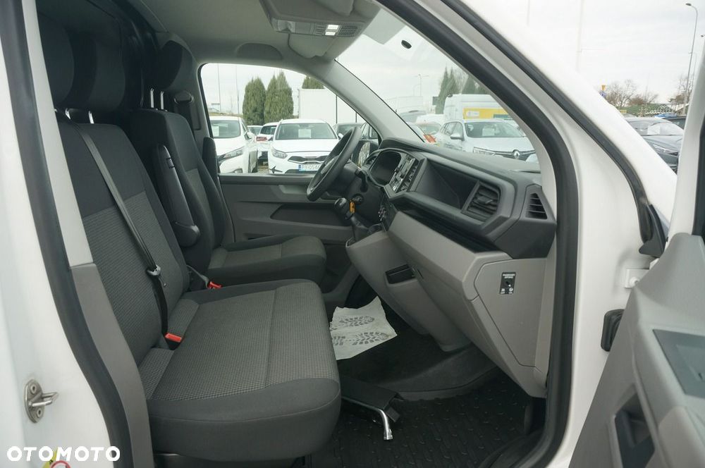 Volkswagen Transporter - 21