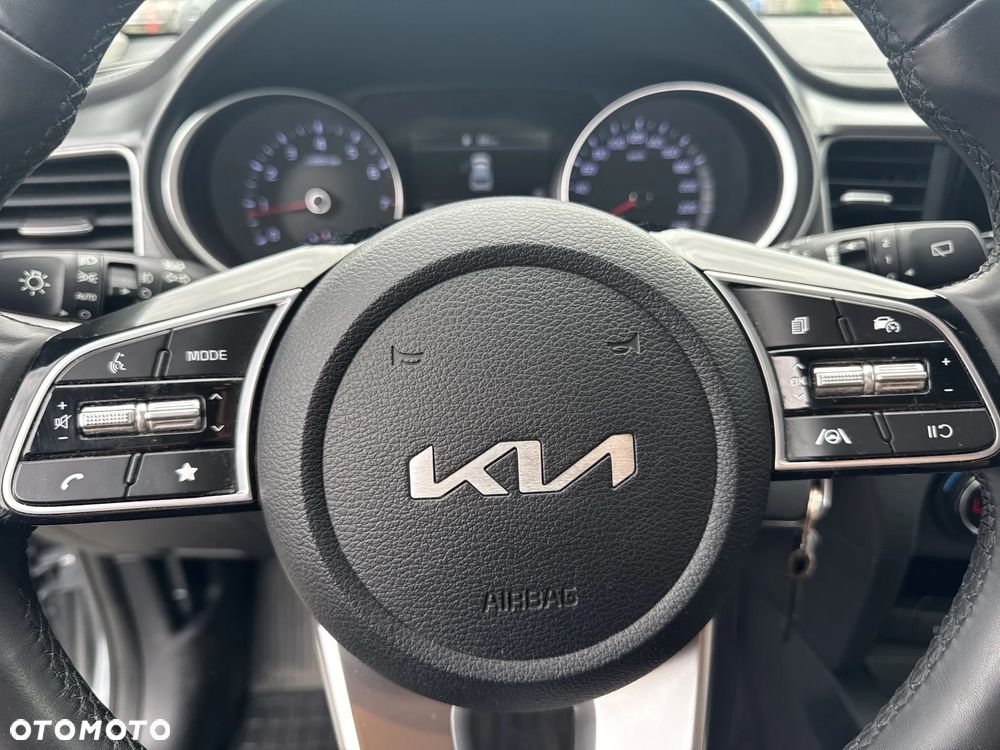 Kia XCeed 1.5 T-GDI M - 22