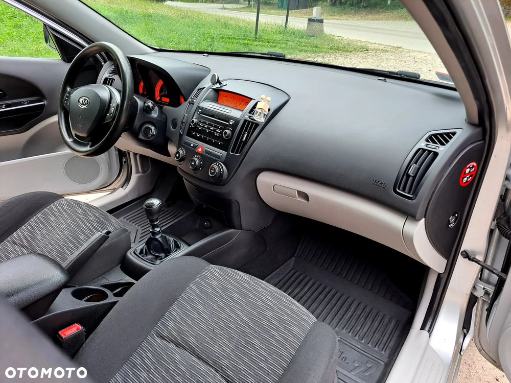 Kia Ceed 1.6 Crdi Optimum + - 14