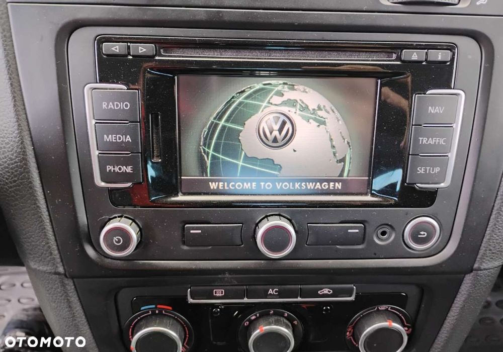 Volkswagen Golf - 16