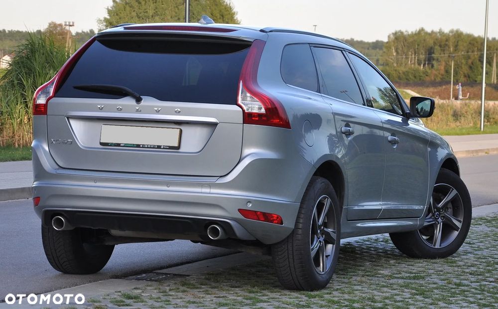 Volvo XC 60 D4 AWD Geartronic Summum - 6