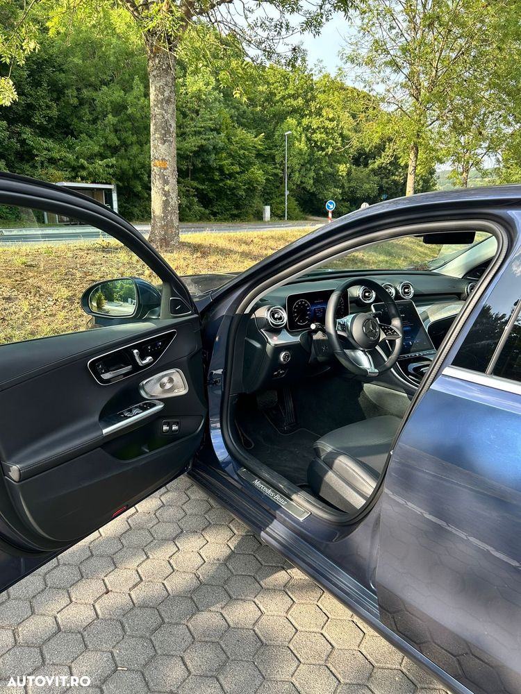 Mercedes-Benz C 300 e 4Matic 9G-TRONIC Avantgarde Advanced - 12