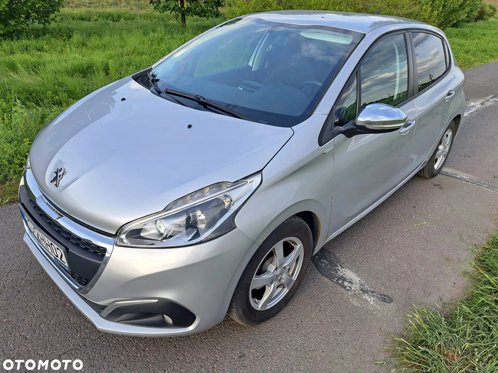 Peugeot 208 1.2 PureTech Allure - 8
