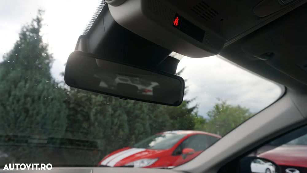 Renault Megane BLUE dCi EDC Limited - 30