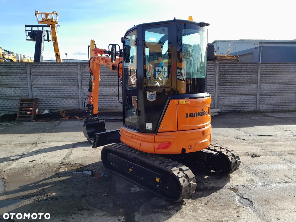 Kubota LONKING CDM6025 - 6