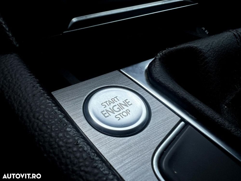 Volkswagen Passat - 16