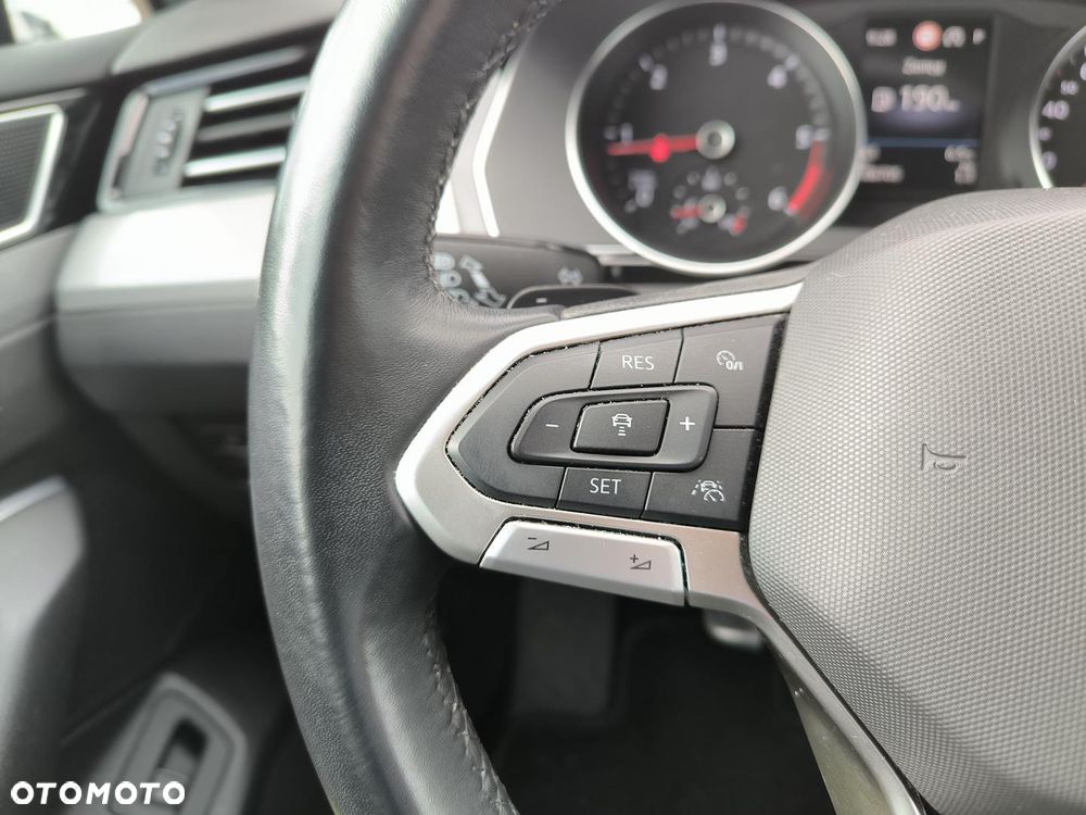 Volkswagen Passat Variant 2.0 TDI Business DSG - 15