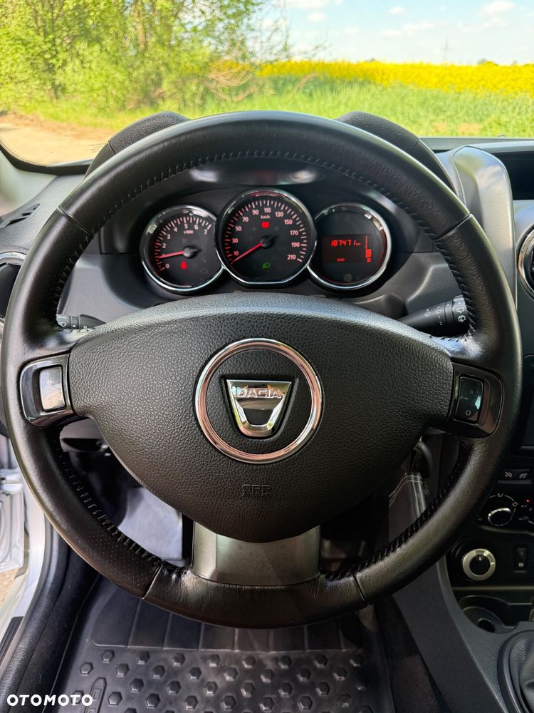 Dacia Duster 1.5 dCi Laureate 4x4 - 28