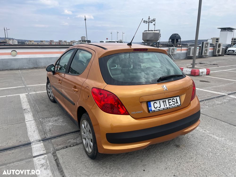 Peugeot 207 1.4 HDI FAP Active - 9