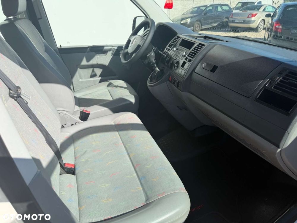 Volkswagen Transporter - 30