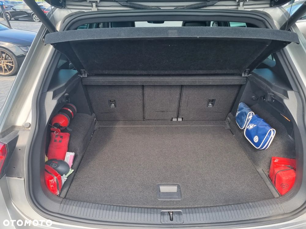 Volkswagen Tiguan 2.0 TDI SCR 4MotION DSG R-Line - 10