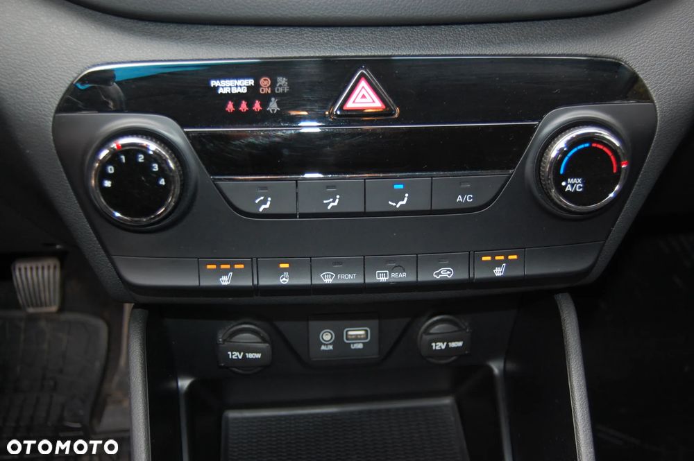 Hyundai Tucson blue 1.7 CRDi 2WD Intro Edition - 27