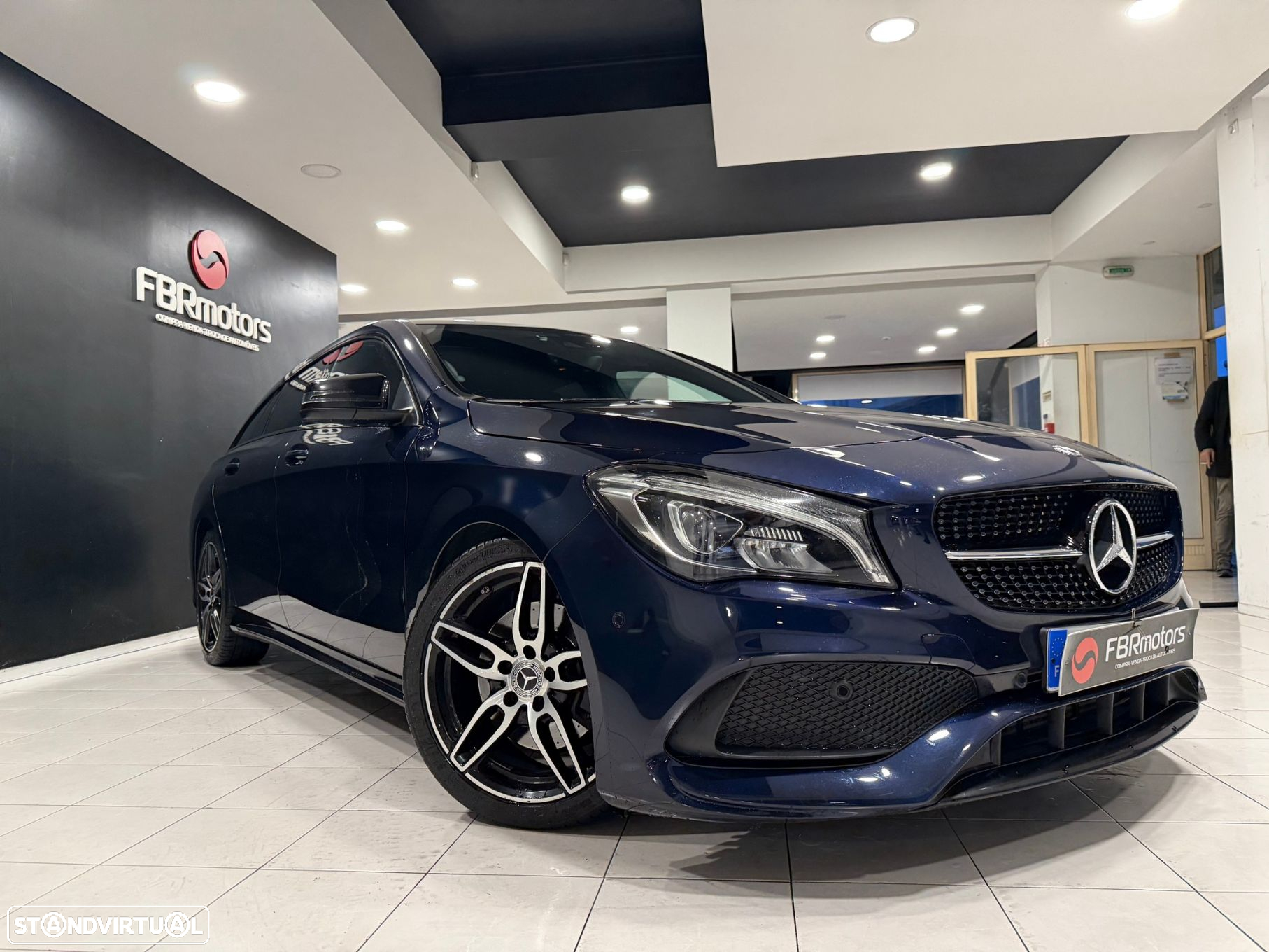 Mercedes-Benz CLA 220 Shooting Brake d 4Matic 7G-DCT AMG Line - 3