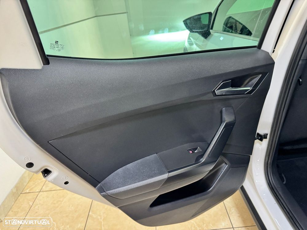 SEAT Arona 1.0 TSI FR - 43
