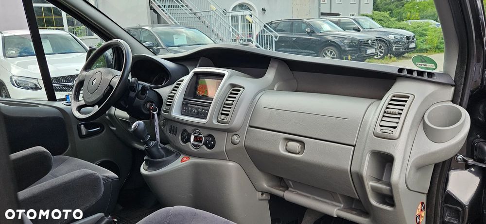Renault Trafic 2.0 dCi 115 FAP Passenger Black Edition - 20