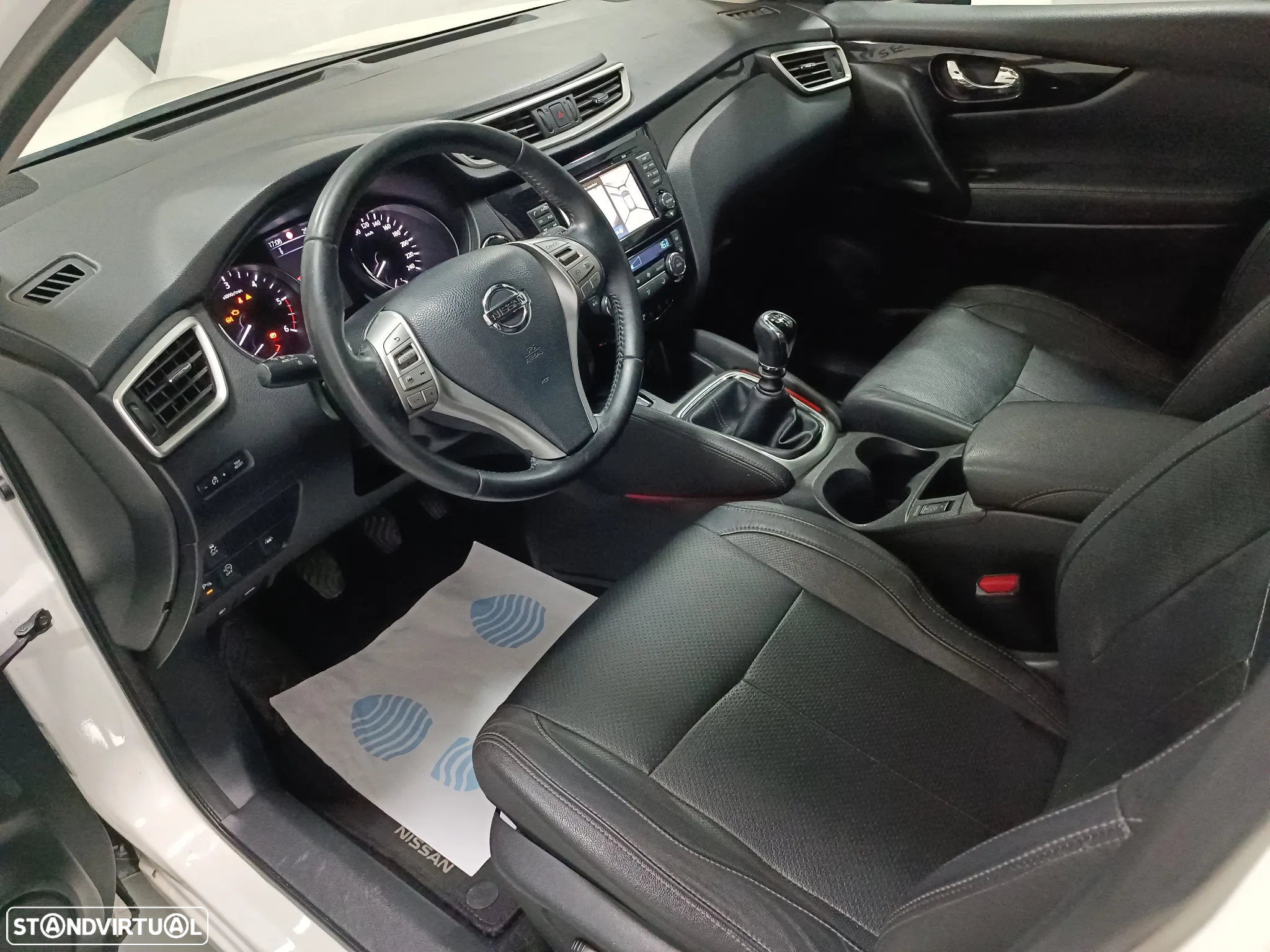 Nissan Qashqai 1.5 dCi Tekna - 16
