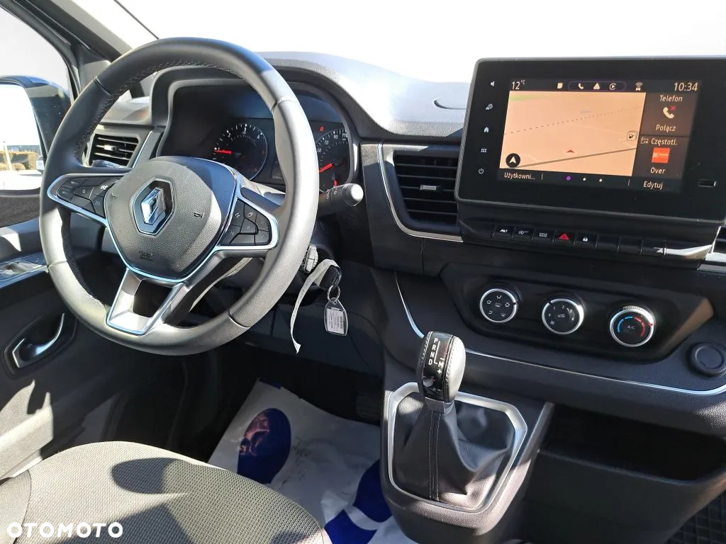 Renault Trafic - 12