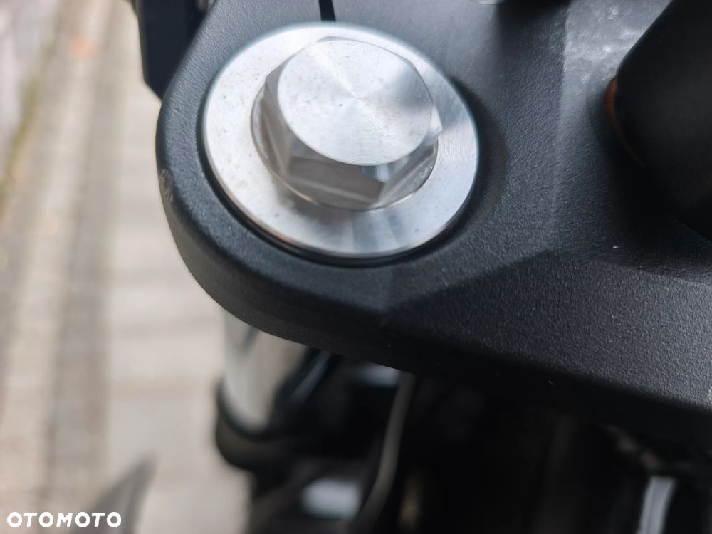 Yamaha XJ - 27