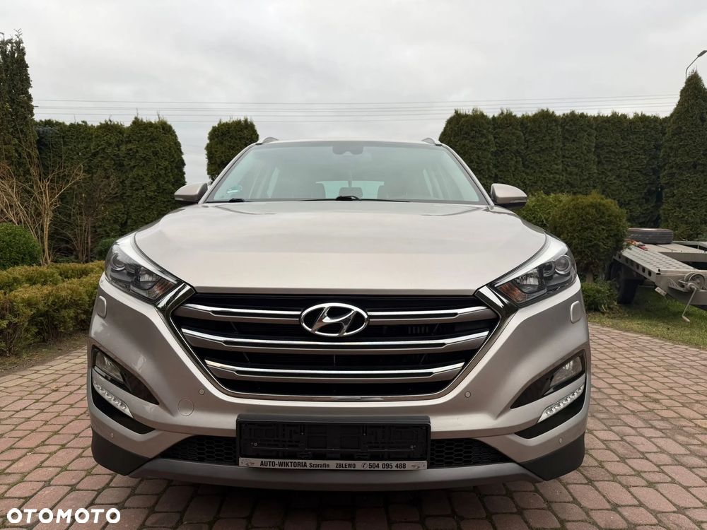 Hyundai Tucson 2.0 CRDI 4WD Automatik Style - 8