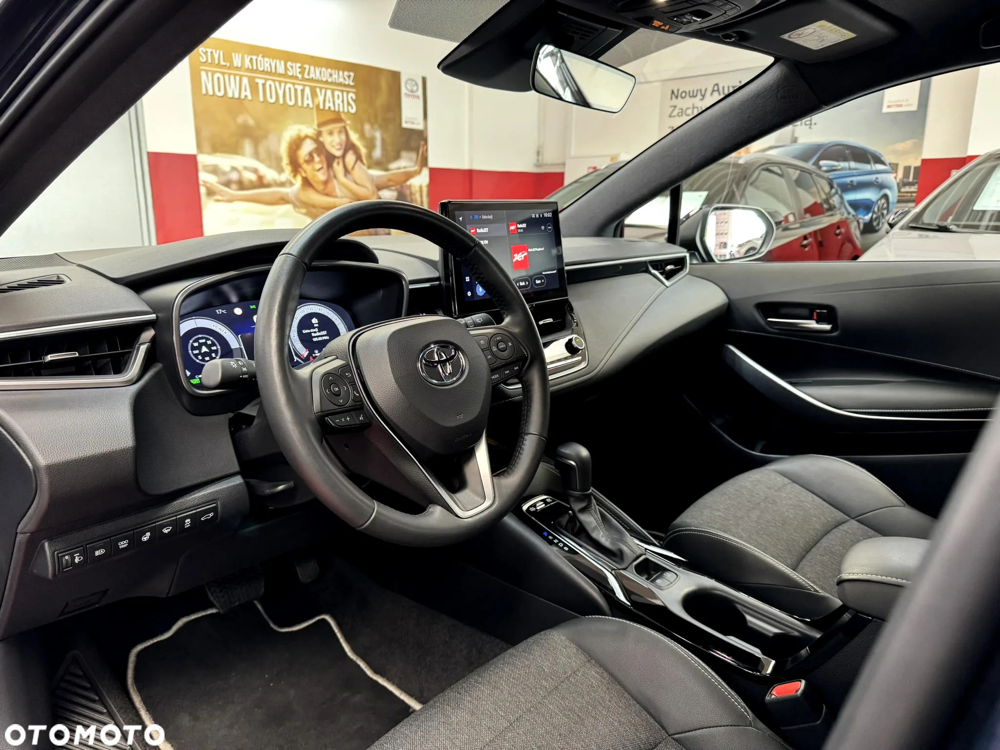 Toyota Corolla 1.8 Hybrid Style - 14