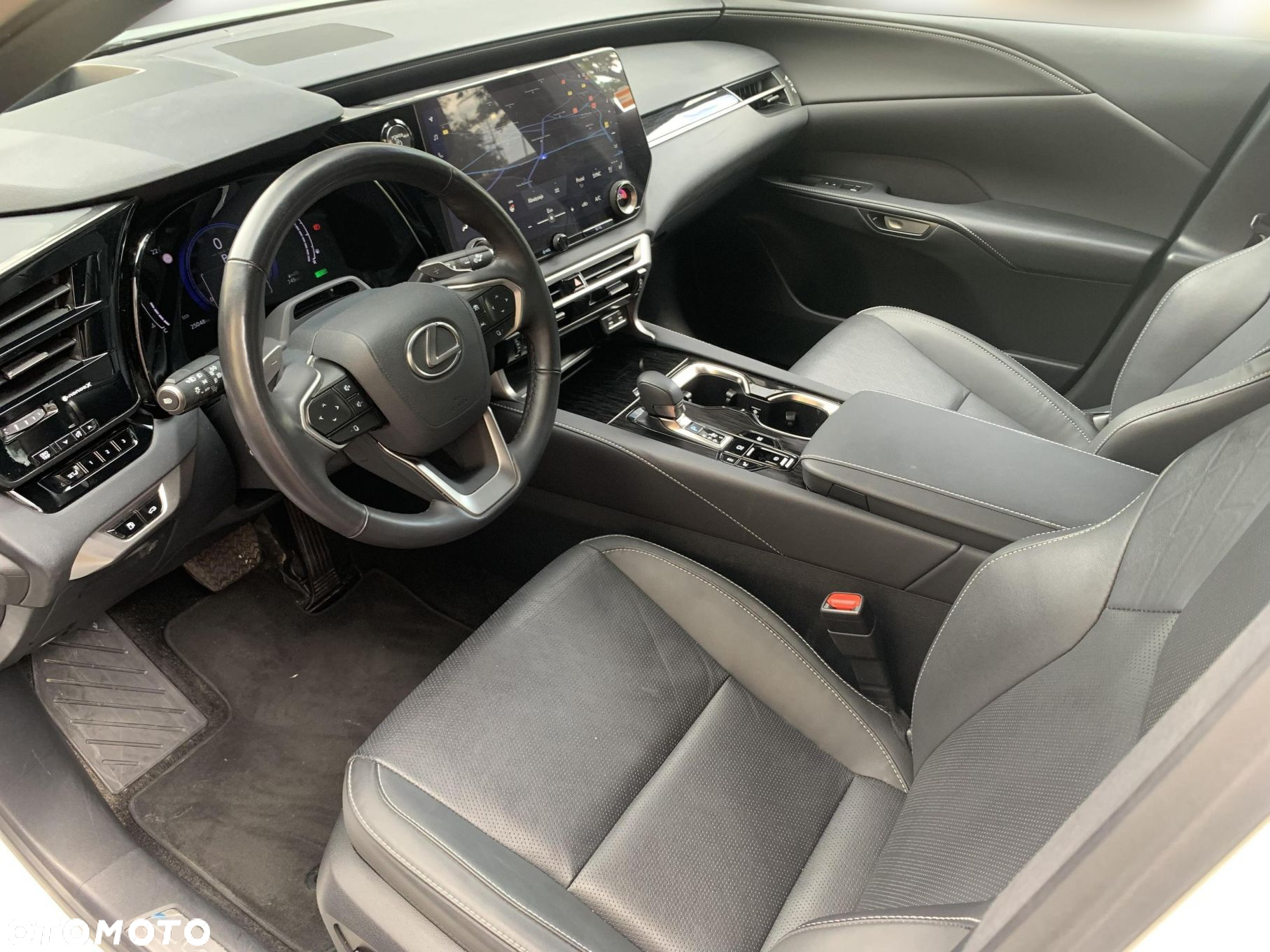 Lexus RX 350h F Sport Design - 9