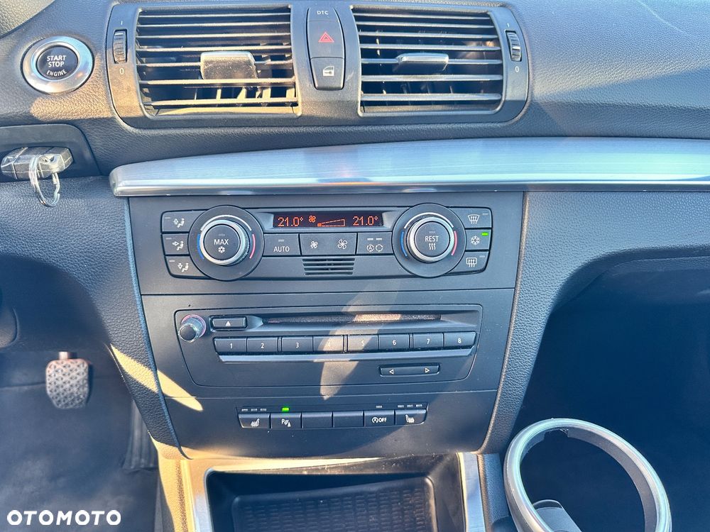 BMW Seria 1 123d DPF - 34