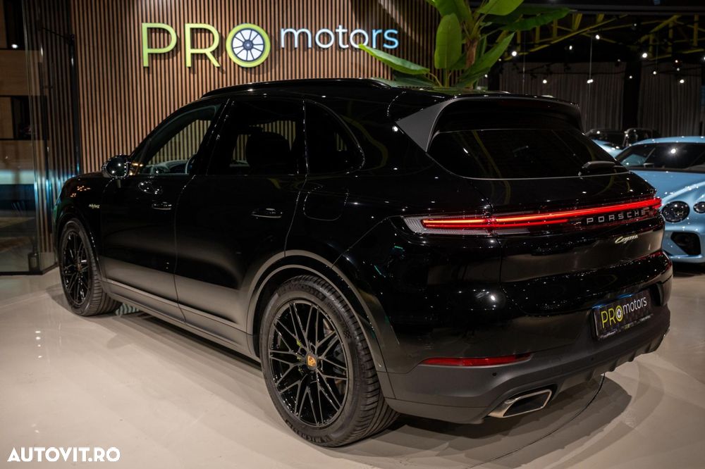 Porsche Cayenne - 21