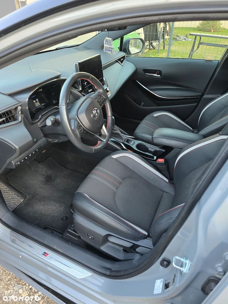 Toyota Corolla 2.0 Hybrid GR Sport - 13