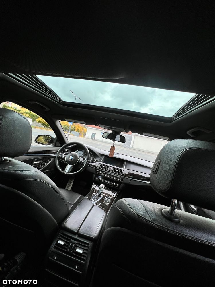 BMW Seria 5 535i xDrive - 14