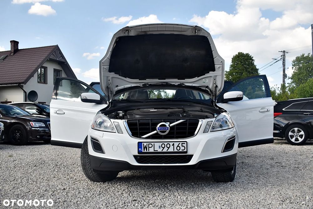 Volvo XC 60 2.4D AWD Summum - 11