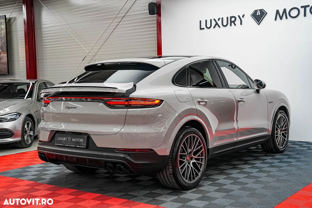 Porsche Cayenne Coupe E-Hybrid Tiptronic S Platinum Edition - 11