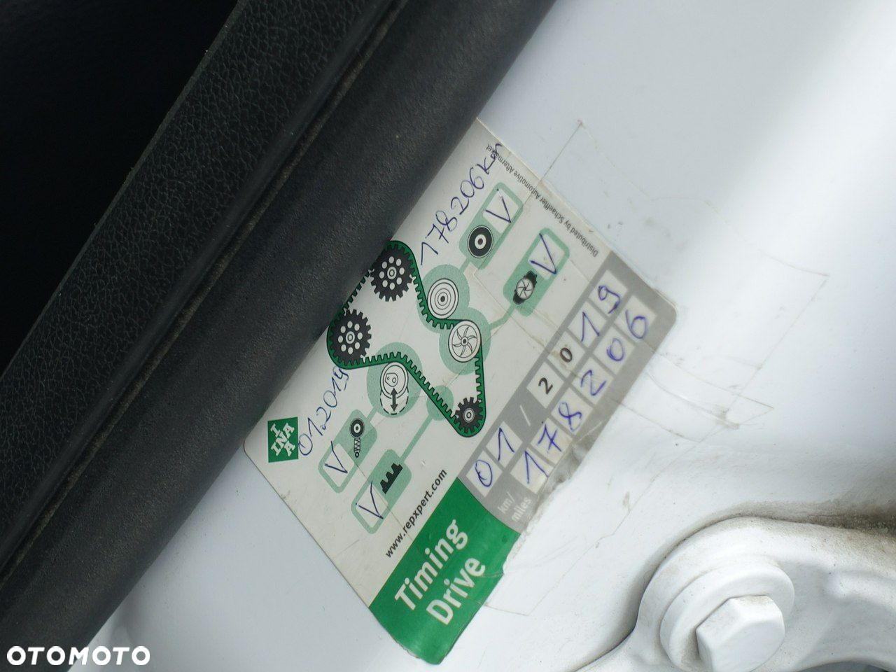 Ford Kuga - 20