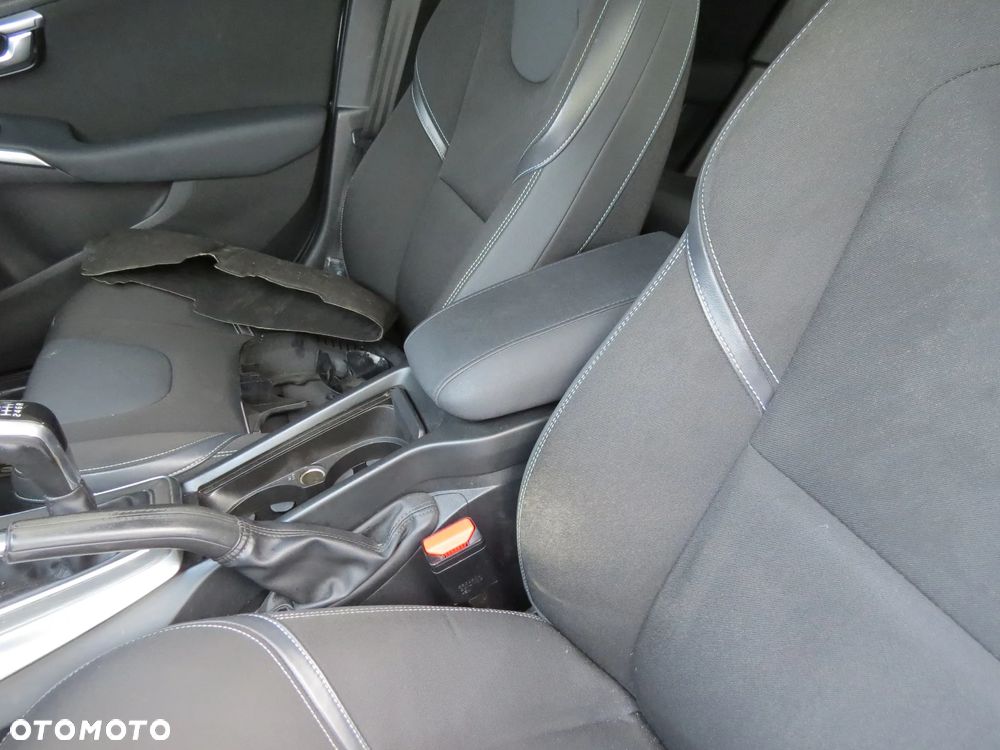 VOLVO V40 II 2.0 D4 D4204T14 LAKIER 714-16 NA CZĘŚCI - 19