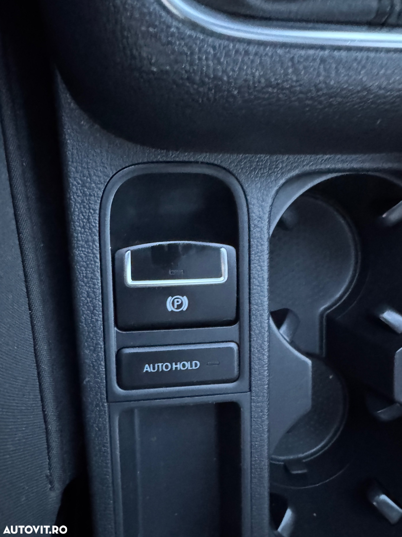 Volkswagen Tiguan 2.0 TDI 4Motion Trend & Fun - 34