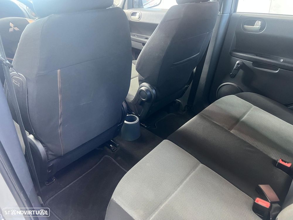 Mitsubishi Colt 1.1 Inform - 11