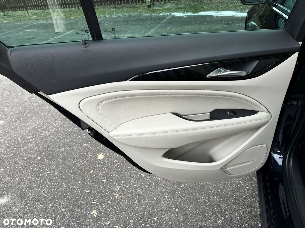 Opel Insignia 2.0 Ultimate - 17