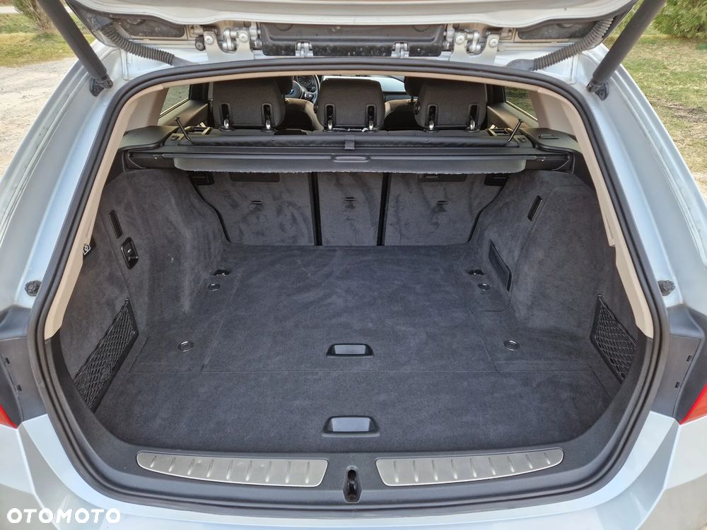 BMW Seria 3 320d xDrive - 21