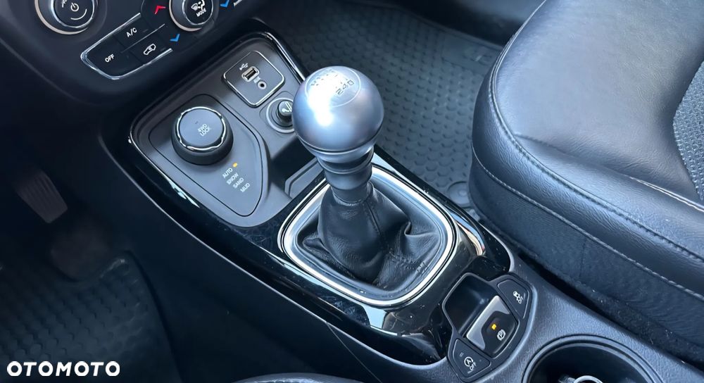 Jeep Compass 2.0 MultiJet Active Drive Limited - 22