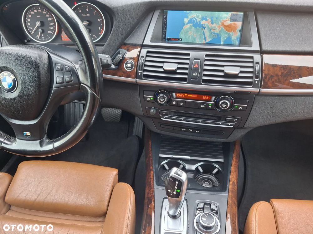 BMW X5 xDrive30i - 32