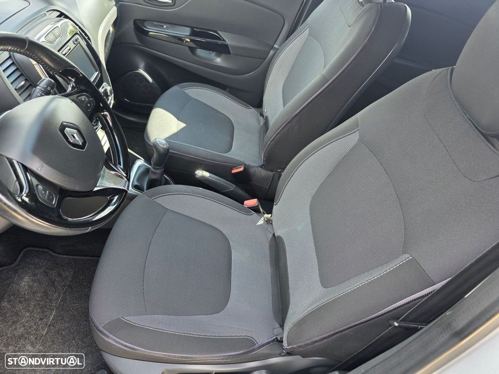 Renault Captur 1.5 dCi Exclusive - 11