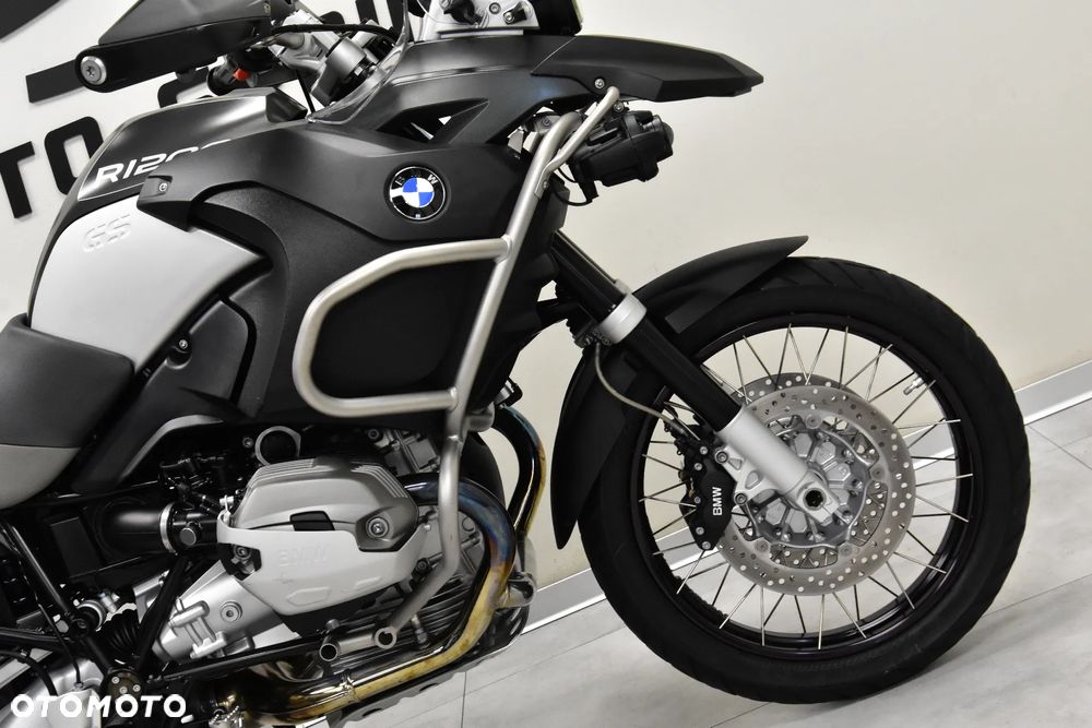 BMW R - 19