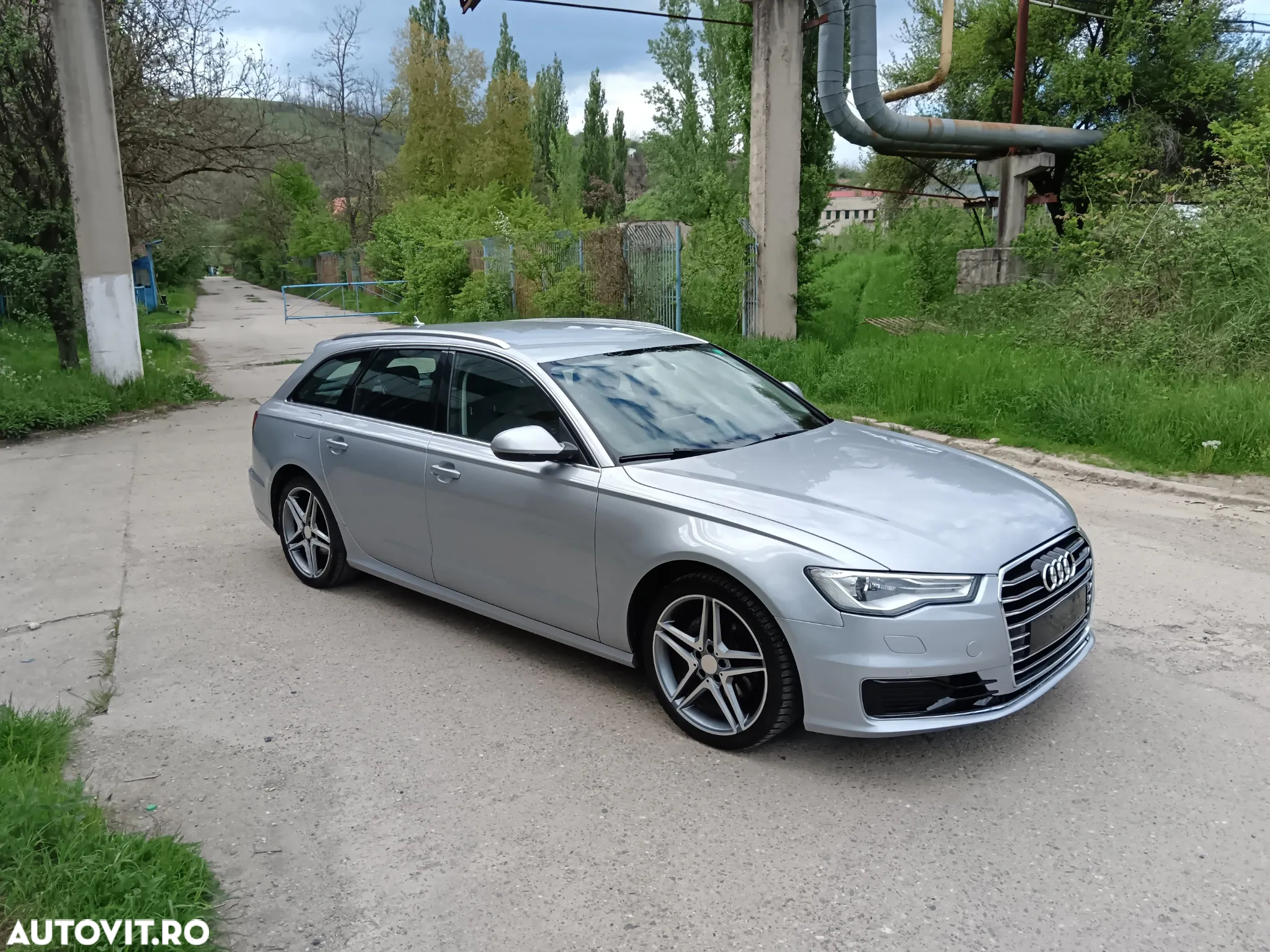 Audi A6 Avant 2.0 TDI Ultra S tronic - 15