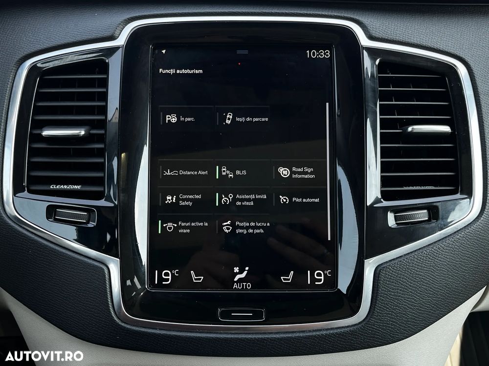 Volvo XC 90 - 28