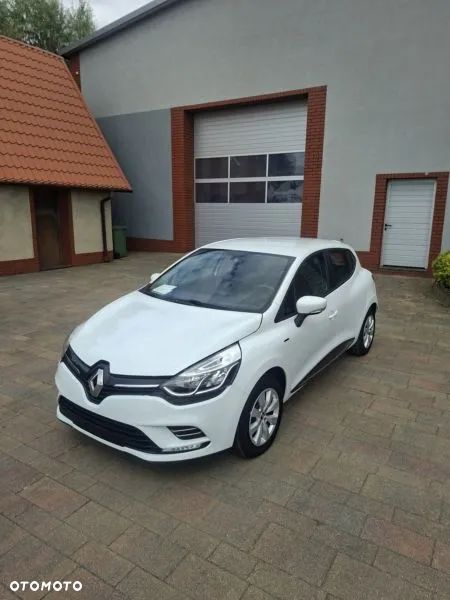 Renault Clio - 5