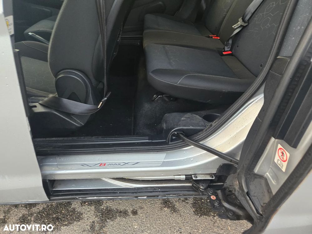 Ford B-Max - 15