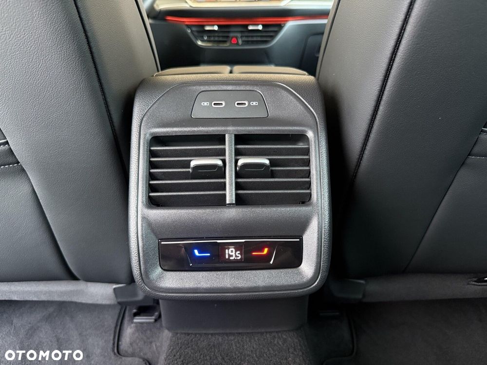 Volkswagen Passat Variant 1.5 TSI EVO Business DSG - 27