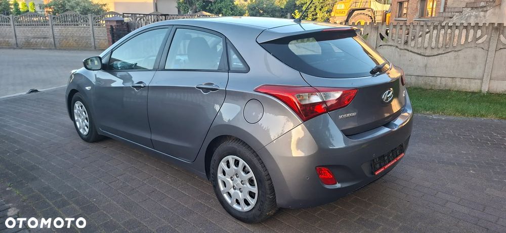Hyundai i30 1.4 Classic + - 19