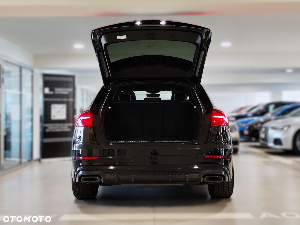 Audi Q8 - 11